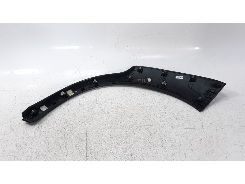 Recambio de aletin delantero izquierdo para hyundai kona 1.0 tgdi cat referencia OEM IAM 87711J9000  