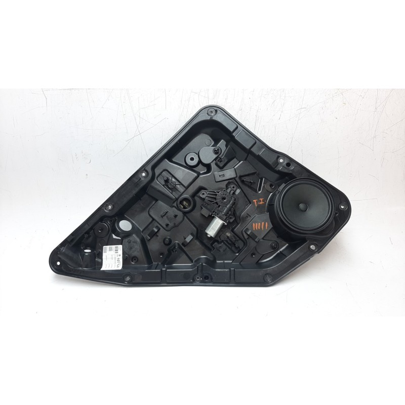 Recambio de elevalunas trasero izquierdo para mercedes-benz clase b (w246) 1.5 cdi cat referencia OEM IAM A2467300600  