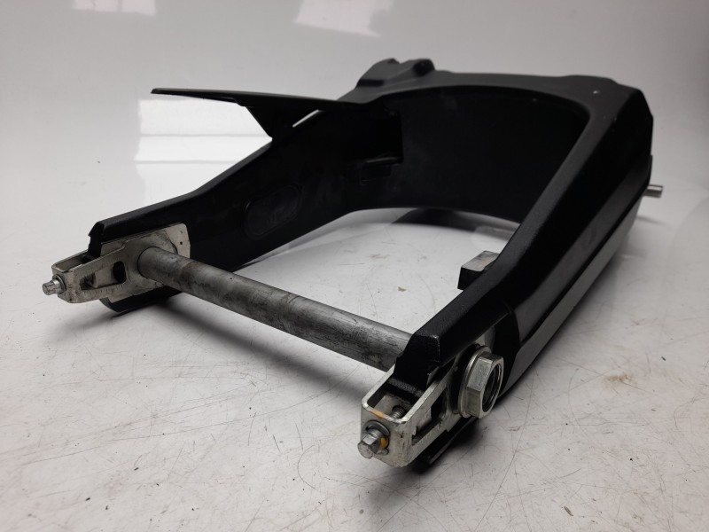 Recambio de puente trasero para ducati scrambler 1100 scrambler 1100 referencia OEM IAM 37012211CB  