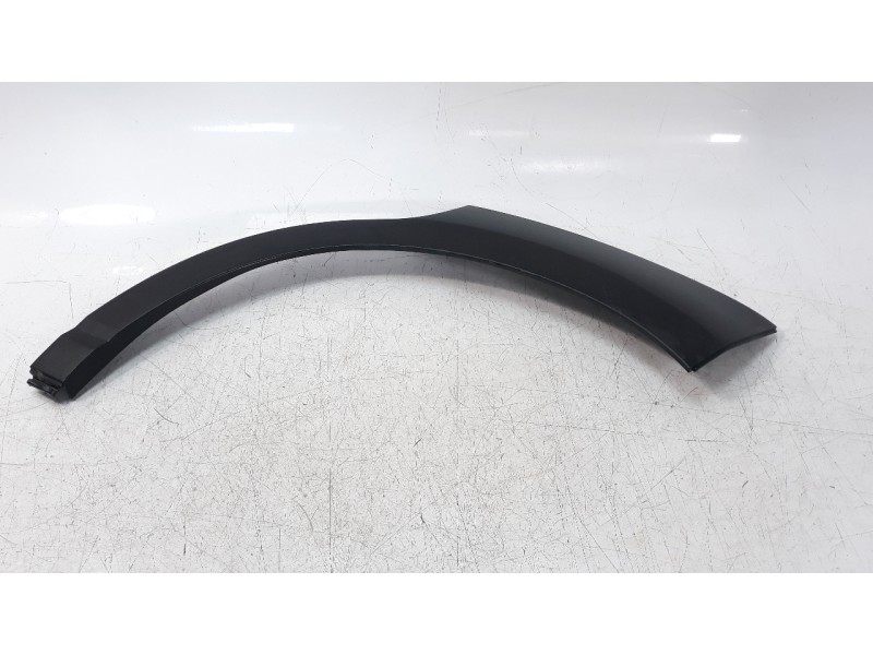 Recambio de aletin trasero izquierdo para hyundai kona 1.0 tgdi cat referencia OEM IAM 87741J900  