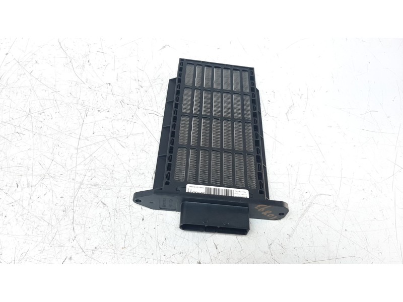 Recambio de resistencia calefaccion para jeep compass ii 1.4 m-air cat referencia OEM IAM 710261470200  