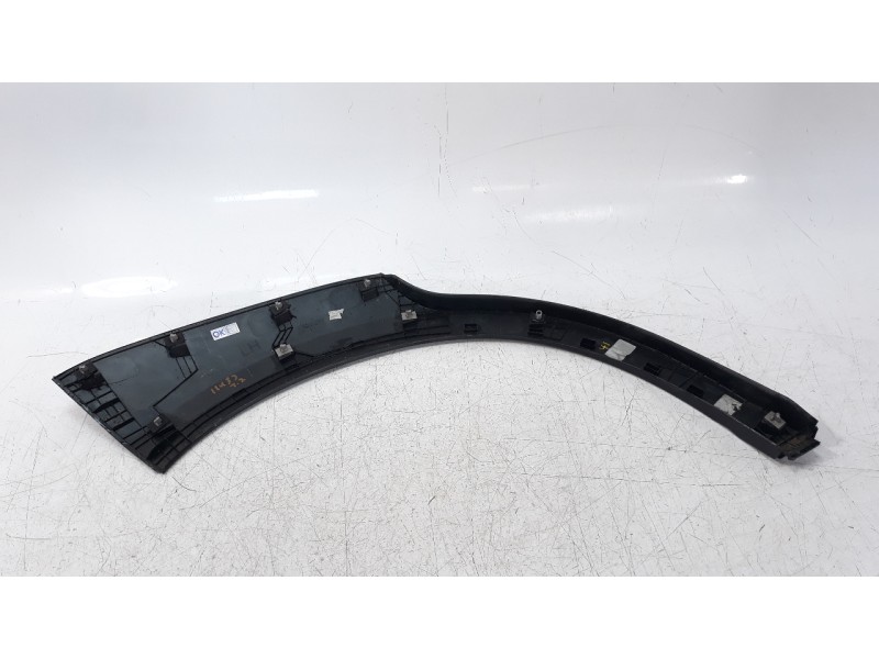 Recambio de aletin trasero izquierdo para hyundai kona 1.0 tgdi cat referencia OEM IAM 87741J900  
