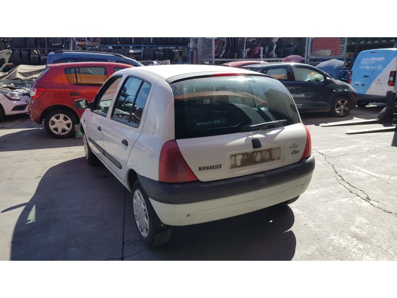 renault clio ii fase i (b/cbo) del año 2000