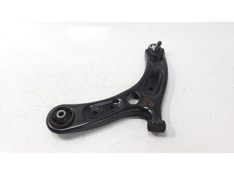 Recambio de brazo suspension inferior delantero izquierdo para kia rio (yb) 1.2 cat referencia OEM IAM 54500H8000  