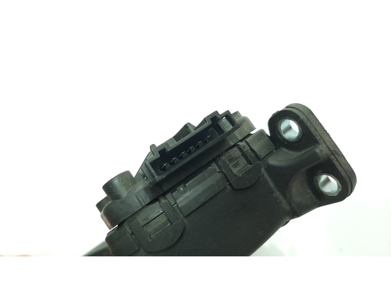 Recambio de potenciometro pedal para dacia duster 1.5 dci diesel fap cat referencia OEM IAM 8200386506D 6PV00908502 