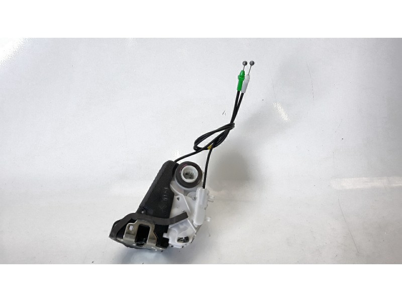 Recambio de cerradura puerta trasera izquierda para toyota yaris 1.5 16v cat referencia OEM IAM 690600D310  