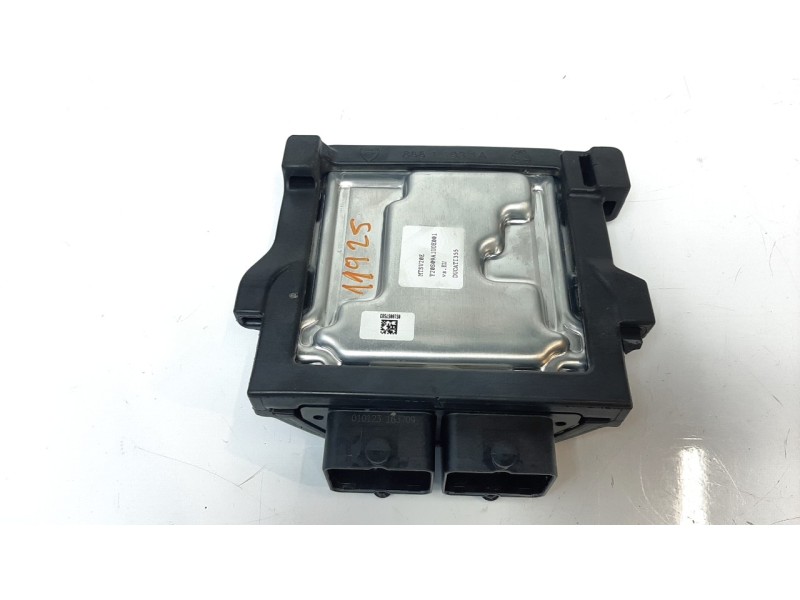 Recambio de centralita motor uce para ducati multistrada v2 referencia OEM IAM 28642791C  