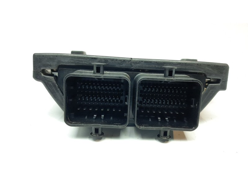 Recambio de centralita motor uce para ducati multistrada v2 referencia OEM IAM 28642791C  