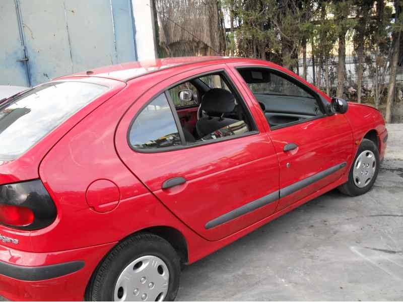 renault megane i berlina hatchback (ba0) del año 1995
