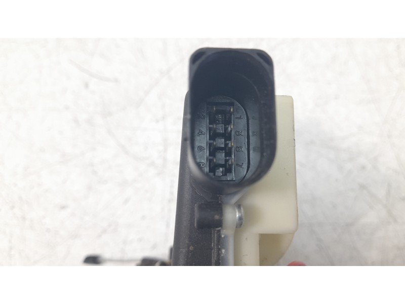 Recambio de cerradura puerta delantera derecha para volkswagen golf iv berlina (1j1) básico referencia OEM IAM 3B1837016CA  