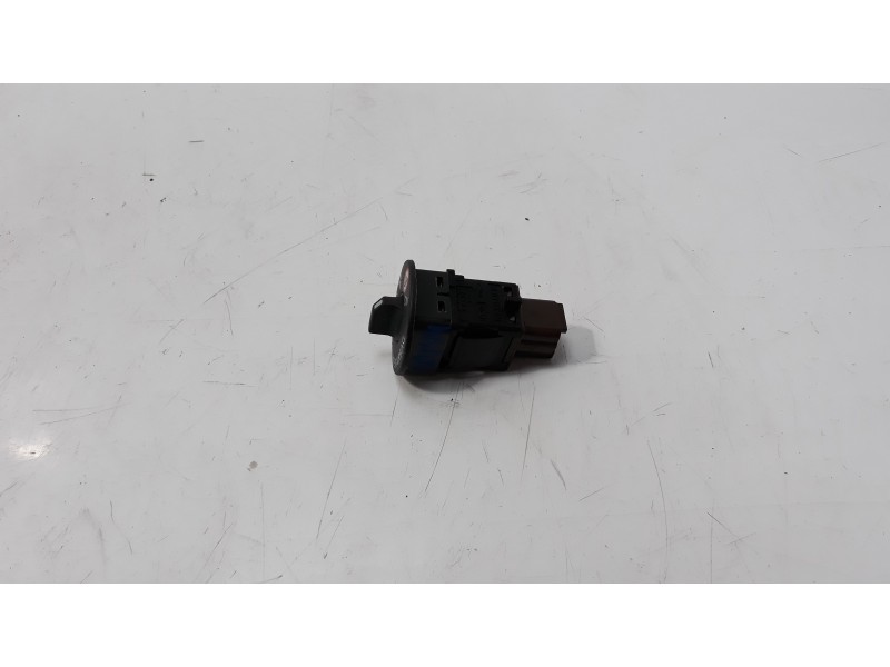 Recambio de interruptor para renault clio iv limited referencia OEM IAM 681995290R  