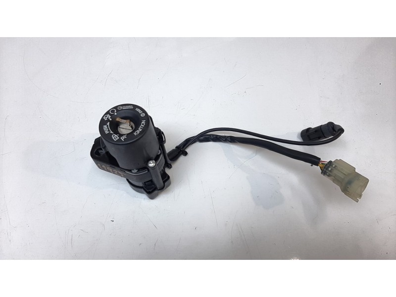 Recambio de conmutador de arranque para ducati multistrada v2 referencia OEM IAM 65220351A  