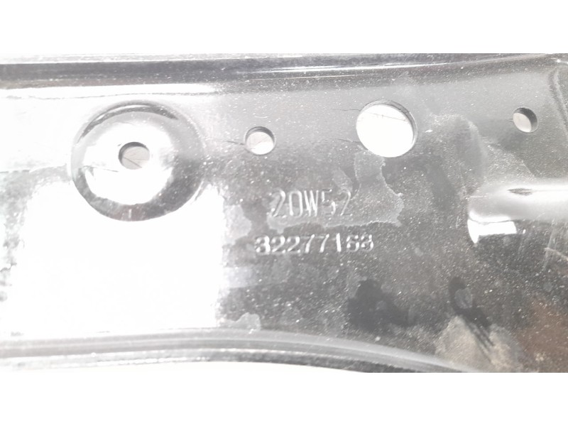 Recambio de travesaño inferior para volvo xc60 business plus awd referencia OEM IAM 32277168  