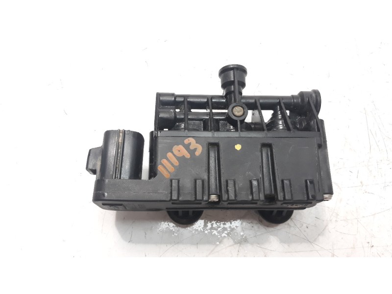 Recambio de valvula aire adicional para land rover discovery 4 2.7 td v6 cat referencia OEM IAM RVH000095  