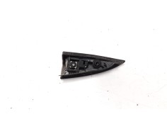 Recambio de molduras traseras para renault clio iv business referencia OEM IAM 960325616R   2