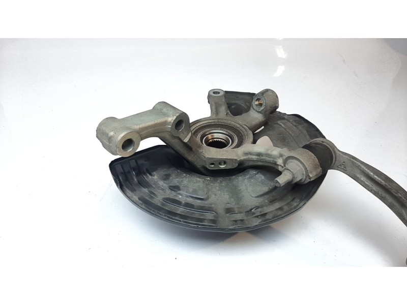 Recambio de mangueta delantera izquierda para mercedes-benz clase cla (w117) cla 200 cdi (117.308) referencia OEM IAM A246332010