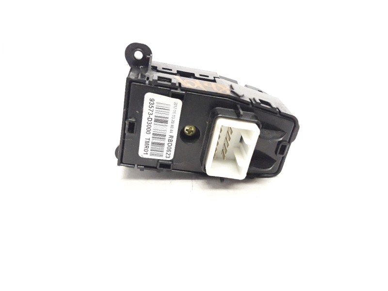 Recambio de mando retrovisor para hyundai tucson 1.7 crdi cat referencia OEM IAM 93573D3000  