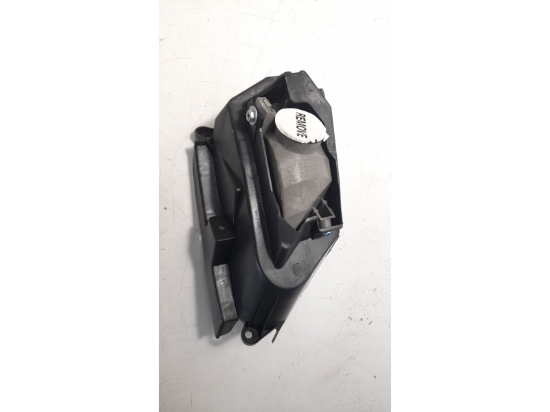 Recambio de faro antiniebla izquierdo para mazda 3 lim. (bl) referencia OEM IAM BDG851690B 108602304 MZ3304414