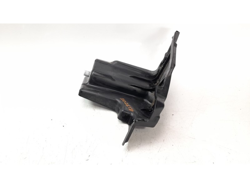 Recambio de moldura para toyota corolla (e21) referencia OEM IAM 5839802160  
