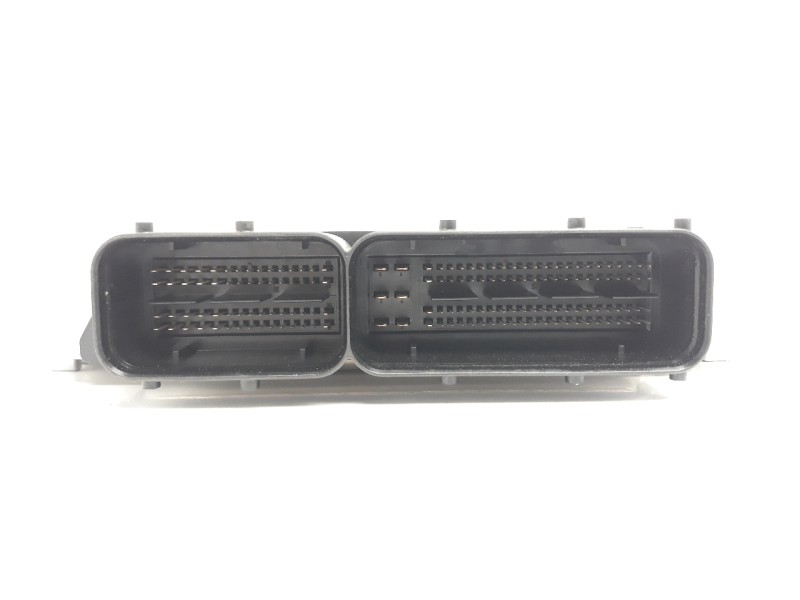 Recambio de centralita motor uce para suzuki vitara 1.4 16v cat referencia OEM IAM 3391060R00 0261S11956 