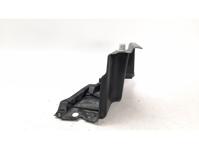 Recambio de moldura para toyota corolla (e21) referencia OEM IAM 5839802160  