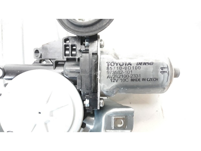 Recambio de elevalunas trasero izquierdo para toyota yaris 1.5 16v cat referencia OEM IAM 698400D220  