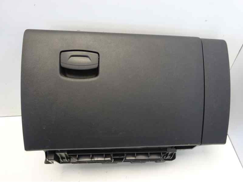 Recambio de guantera para renault kadjar zen referencia OEM IAM 682526225R  