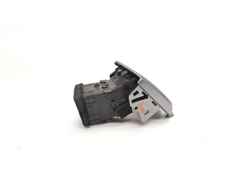 Recambio de rejilla aireadora para hyundai tucson 1.7 crdi cat referencia OEM IAM D797480000  