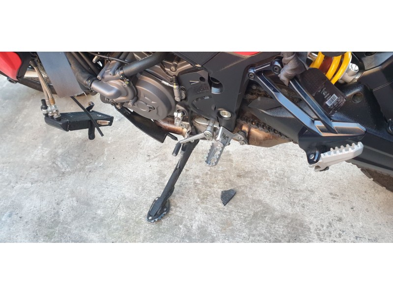 Recambio de caballete lateral para ducati multistrada v2 referencia OEM IAM 55611321AA  