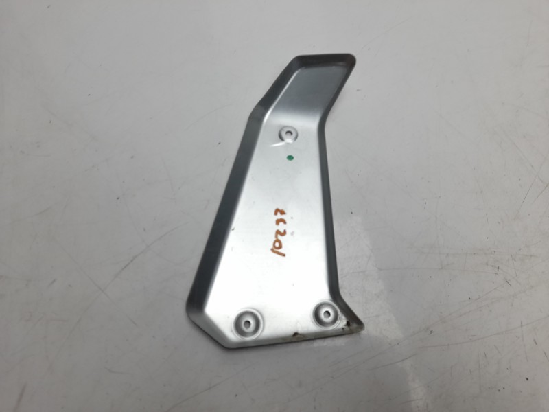 Recambio de moldura para ducati scrambler 1100 scrambler 1100 referencia OEM IAM 4601G111A  
