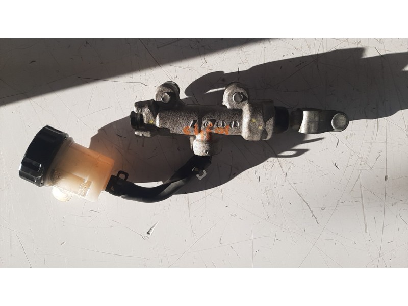Recambio de bomba freno para kawasaki z 900 z 900 referencia OEM IAM 430150650  
