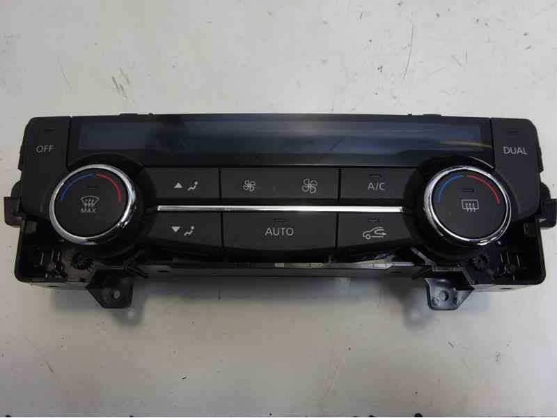 Recambio de mando climatizador para renault kadjar zen referencia OEM IAM 275102210R  