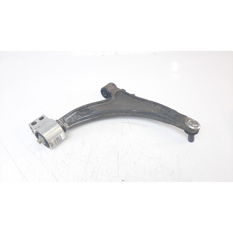 Recambio de brazo suspension inferior delantero izquierdo para opel insignia country tourer 2.0 16v cdti referencia OEM IAM 2279