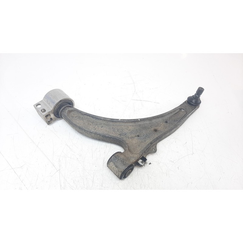 Recambio de brazo suspension inferior delantero izquierdo para opel insignia country tourer 2.0 16v cdti referencia OEM IAM 2279