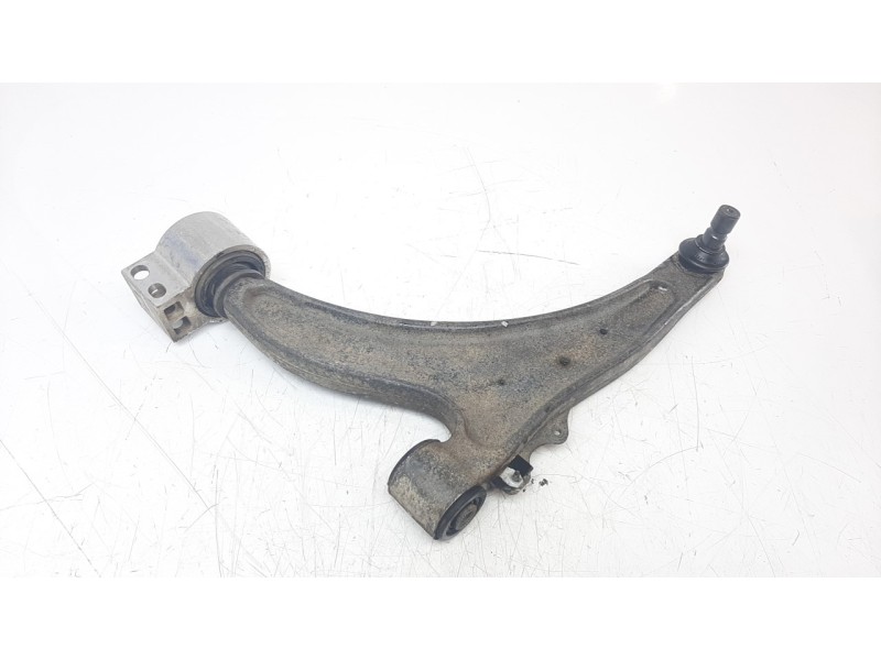 Recambio de brazo suspension inferior delantero izquierdo para opel insignia country tourer 2.0 16v cdti referencia OEM IAM 2279