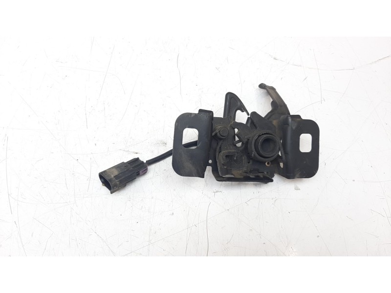 Recambio de cerradura capo para opel insignia country tourer 2.0 16v cdti referencia OEM IAM 22788573  