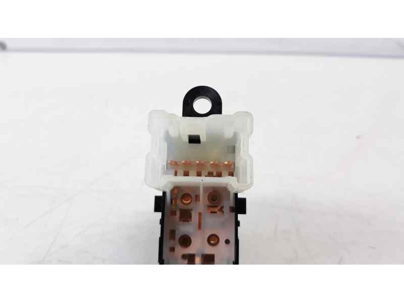 Recambio de mando elevalunas trasero derecho para nissan pulsar (c13) tekna referencia OEM IAM   