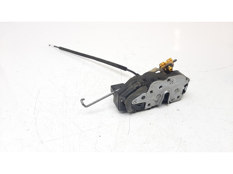 Recambio de cerradura puerta delantera derecha para opel insignia country tourer 2.0 16v cdti referencia OEM IAM 13579523  