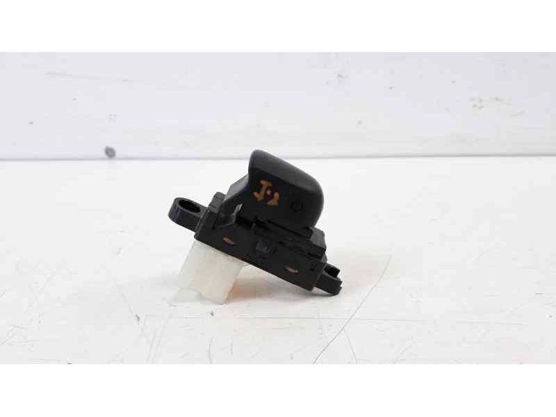 Recambio de mando elevalunas trasero izquierdo para nissan pulsar (c13) tekna referencia OEM IAM   