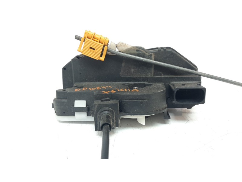 Recambio de cerradura puerta delantera derecha para opel insignia country tourer 2.0 16v cdti referencia OEM IAM 13579523  