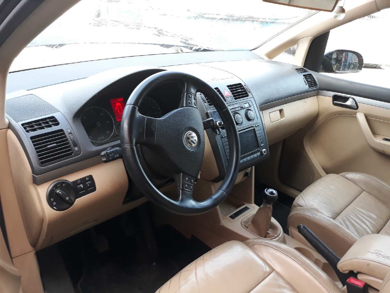 volkswagen touran (1t1) del año 2006