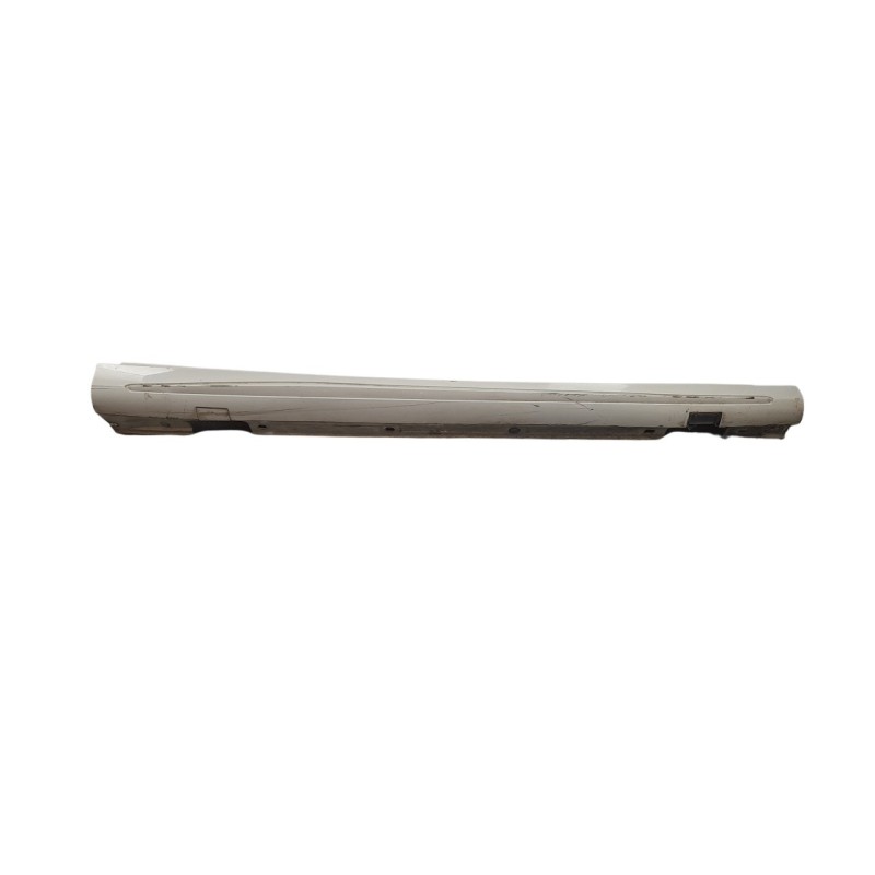 Recambio de estribos laterales para mercedes-benz clase b (w246) 1.5 cdi cat referencia OEM IAM 1766980154  