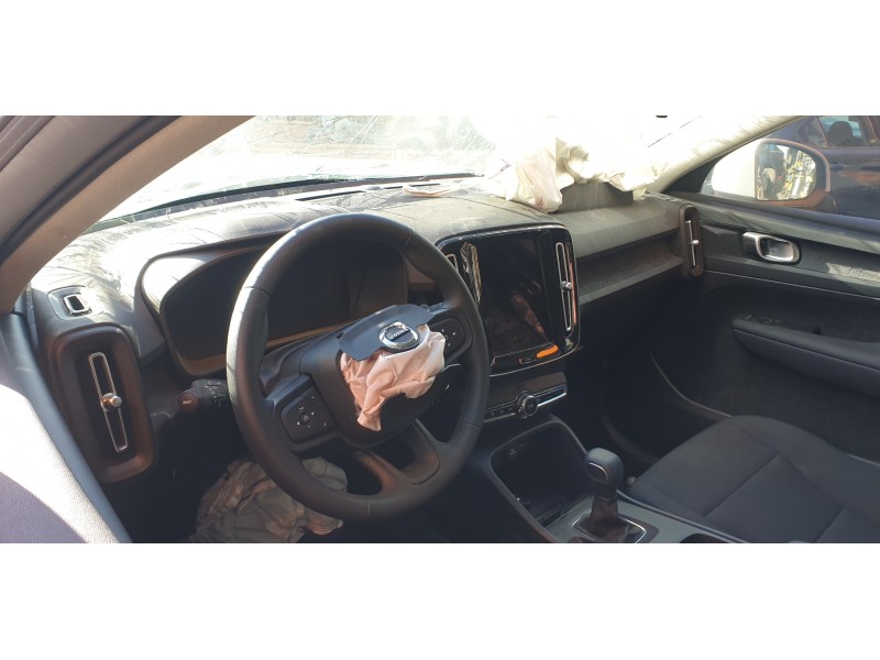 volvo xc 40 del año 2022