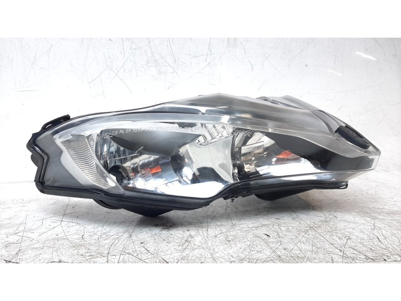 Recambio de faro delantero para ducati multistrada v2 referencia OEM IAM 52010322B  