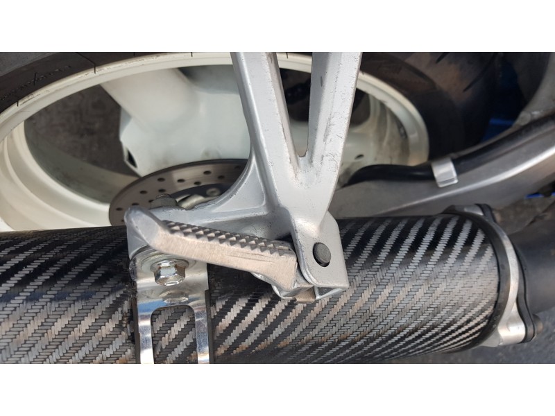 Recambio de estribo para suzuki gsx-r 600/750/1100 (1989-2000) referencia OEM IAM 4360033E0000  