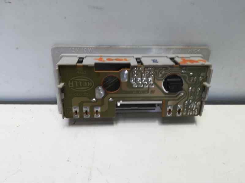 Recambio de luz interior para volkswagen golf iii berlina (1h1) 1.6 referencia OEM IAM 357947111C  