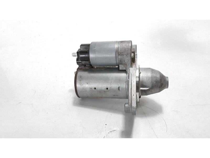 Recambio de motor arranque para toyota yaris 1.5 16v cat referencia OEM IAM 4380005110  