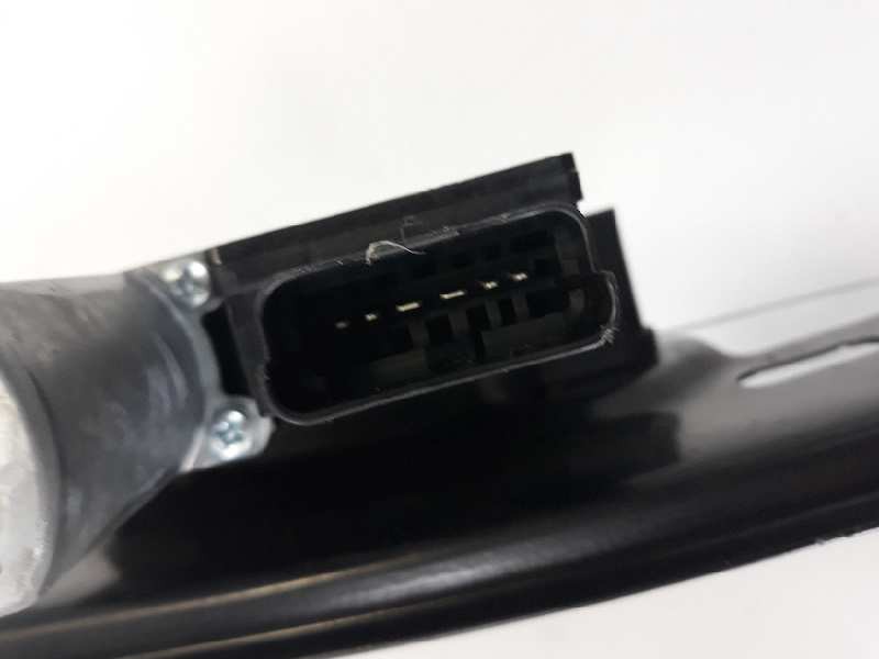 Recambio de elevalunas delantero izquierdo para renault kadjar zen referencia OEM IAM 807218568R  
