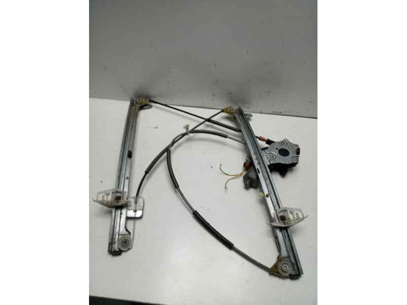 Recambio de elevalunas delantero derecho para citroen xsara berlina 1.9 diesel referencia OEM IAM 9221H3 106071901 CN33AL