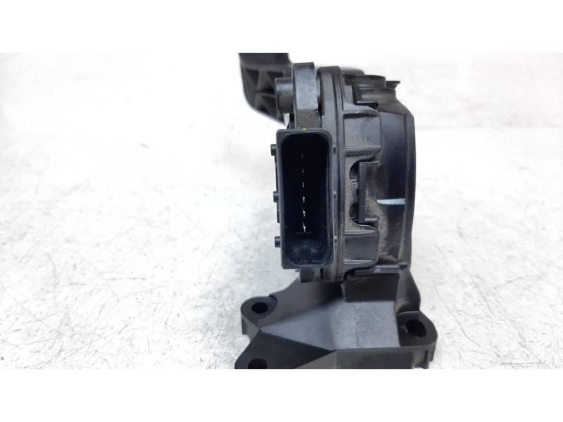 Recambio de potenciometro pedal para jeep compass ii 1.4 m-air cat referencia OEM IAM 51942423 6PV01017515 